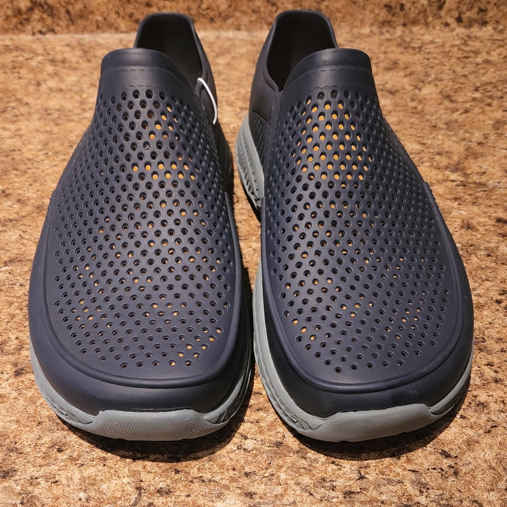 Shoes, Sketchers, Sketchers Foamies, Slip on